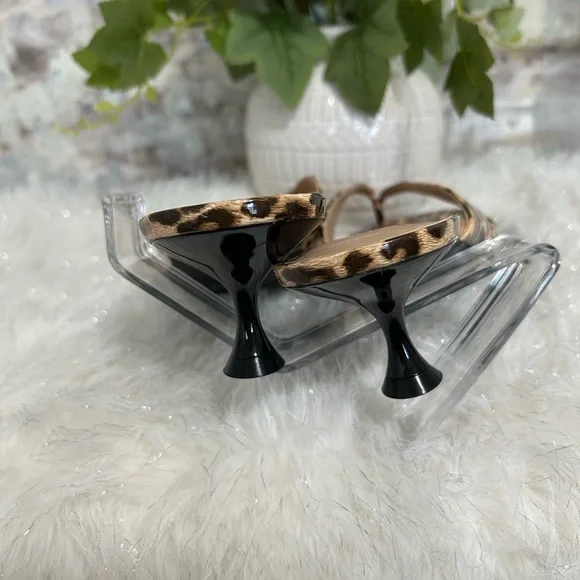 Unisa Leopard Print Sandals - Picture 4 of 5